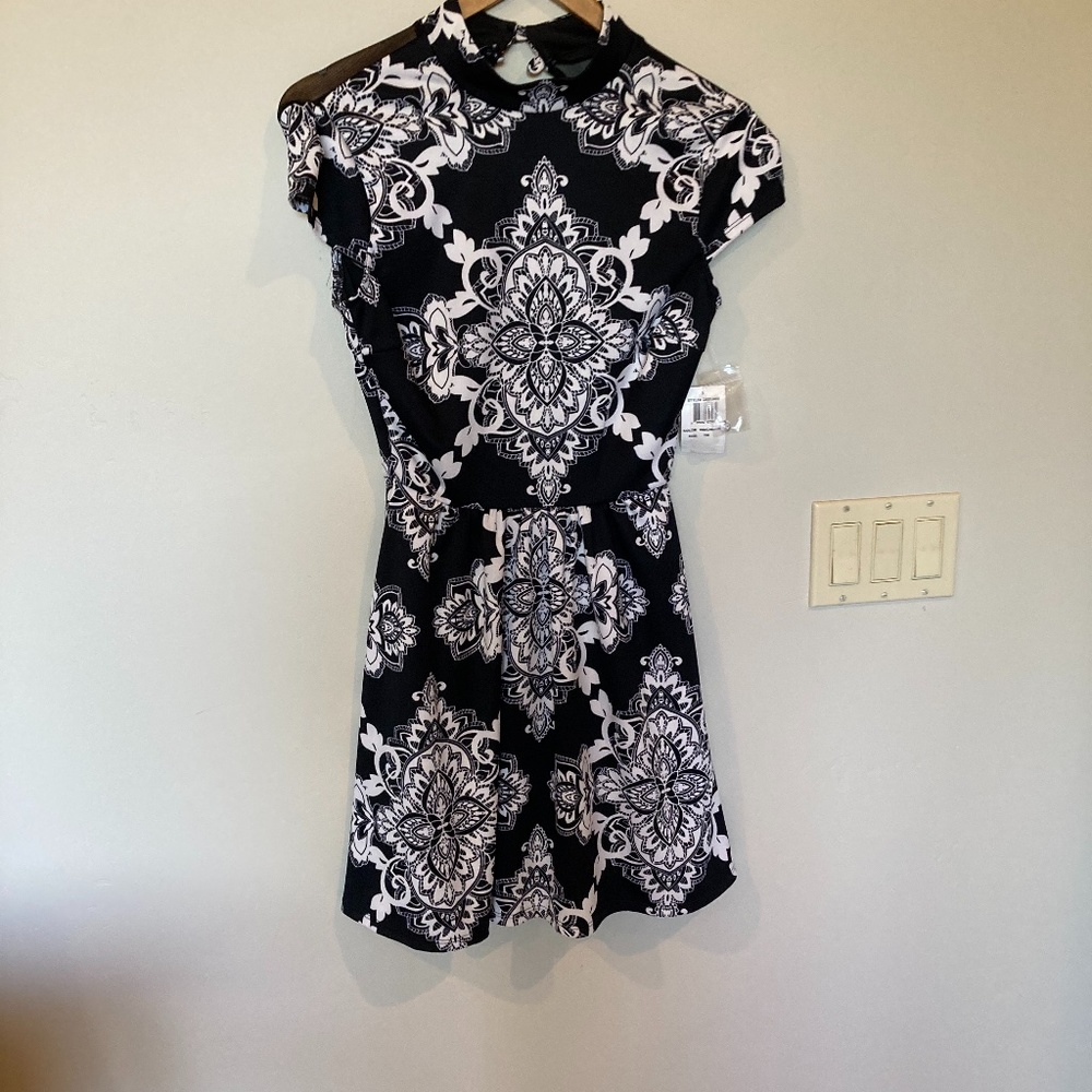 B. Darlin Junior Party Dress